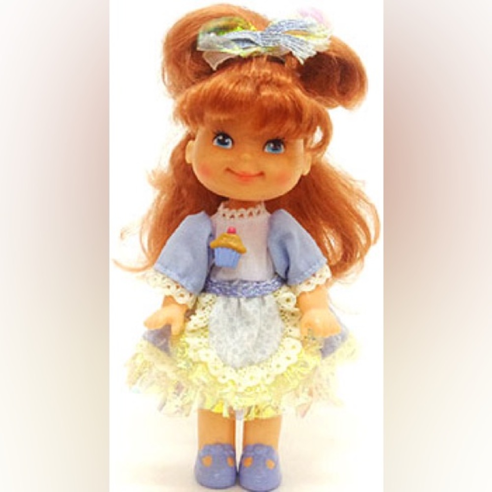 1998 Cherry Merry Muffin Betty Berry Mattel Doll